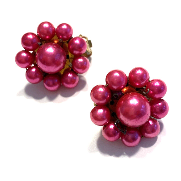 Vintage Mid Century Clip On Earrings Fuschia Pink Beaded Clusters Signed Japan - Picture 2 of 7